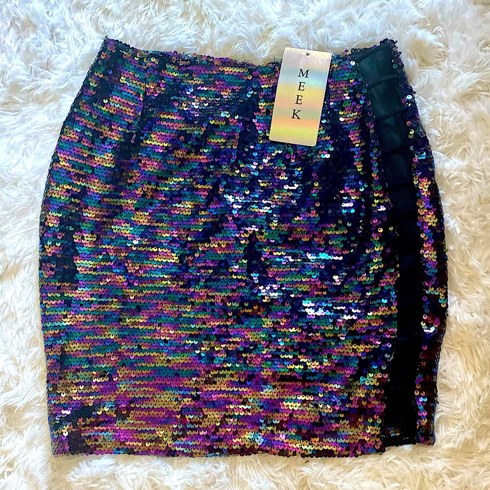 GORGEOUS SPARKLY SEQUIN SIDE LADDER CUTOUT MINI SKIRT